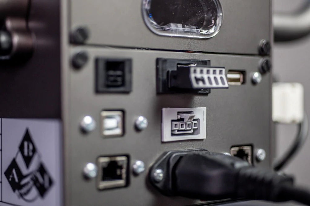 Innova M28 Longarm Quilting Machine With AutoPilot - Maple Leaf Quilting Company Ltd.