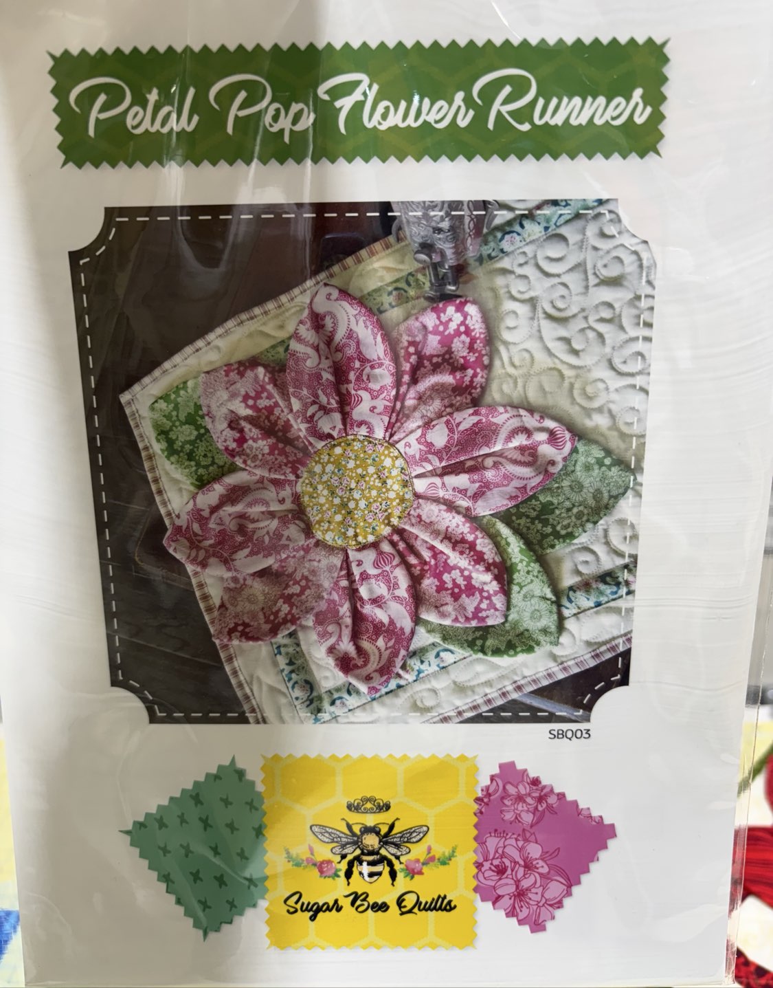Maple Leaf Stitching Academy Beginner Quilting Class- Petal Pop Table Runner