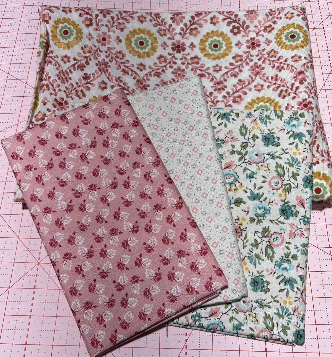 6 Metre Bundles (4pcs - 6m total) - Asst Colours - Maple Leaf Quilting Company Ltd.