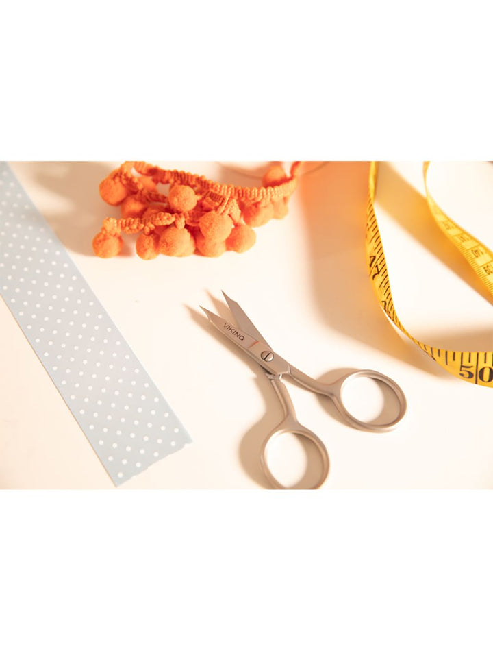 Husqvarna Viking 4" (10.2 cm) Straight Blade Micro Tip Embroidery Scissors