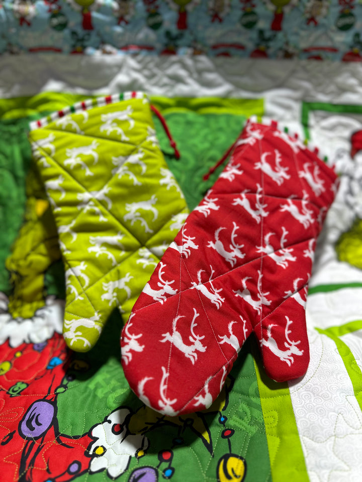 Xmas Oven Mitt Kit - (Makes 2 Mitts)