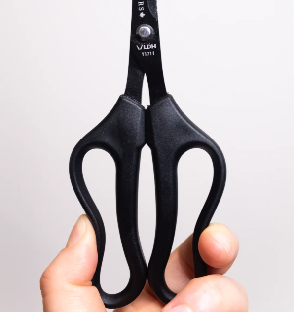 LDH 6.5" Midnight Edition Soft-handled Craft Scissors  🇨🇦