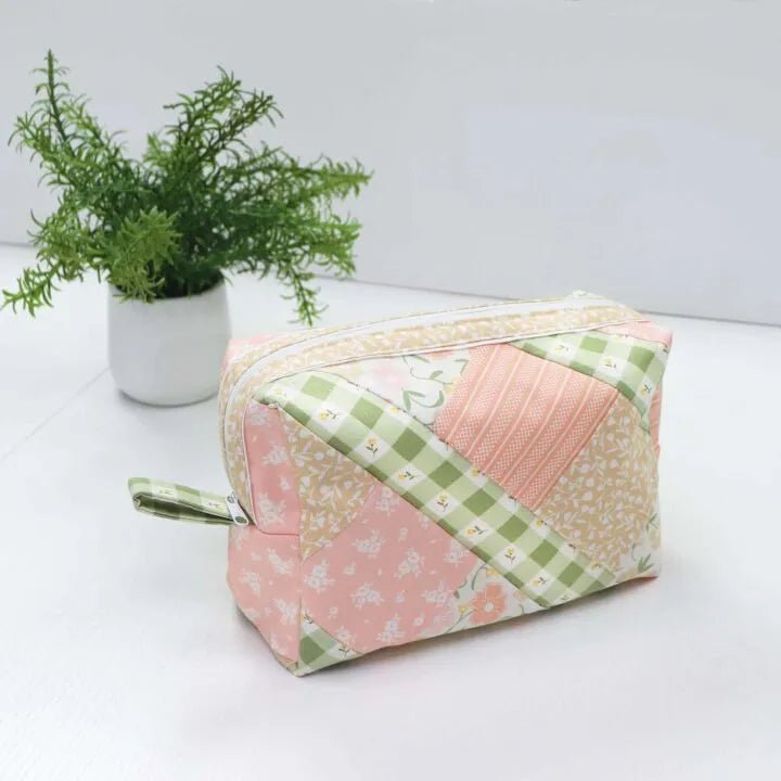 Crafty Clutch Quilt - As - You - Go Kit - Maple Leaf Quilting Company Ltd.