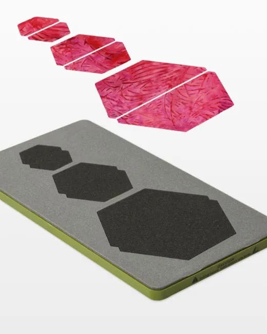 GO! Half Hexagon - 1", 1 1/2", 2 1/2" (3/4", 1 1/4", 2 1/4" finished) Sides Die (55165) - Maple Leaf Quilting Company Ltd.