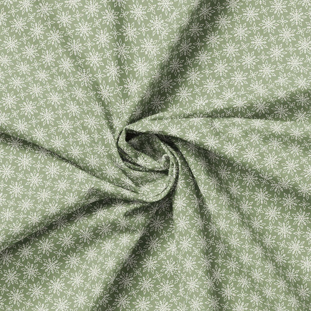 Green - Detailed Snowflakes 44" Wide Cotton (66250405-02) 🇨🇦 - Maple Leaf Quilting Company Ltd.