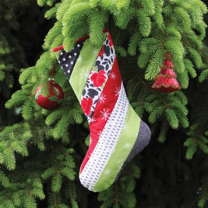 Holiday Strip Stocking Quilt - As - You - Go Kit - Maple Leaf Quilting Company Ltd.