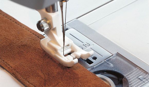 Husqvarna Viking Non - Stick Glide 'H' Foot (Machine Group 1 - 7) - Maple Leaf Quilting Company Ltd.