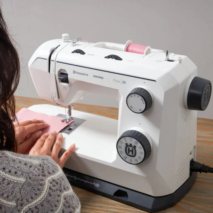 Husqvarna Viking Onyx 25 - Maple Leaf Quilting Company Ltd.
