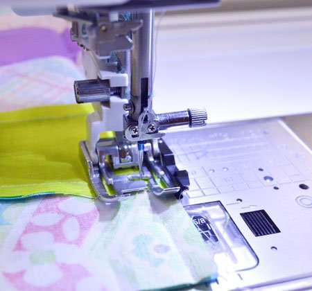Janome Acufeed Quilt Piecing Foot (9mm) - Maple Leaf Quilting Company Ltd.