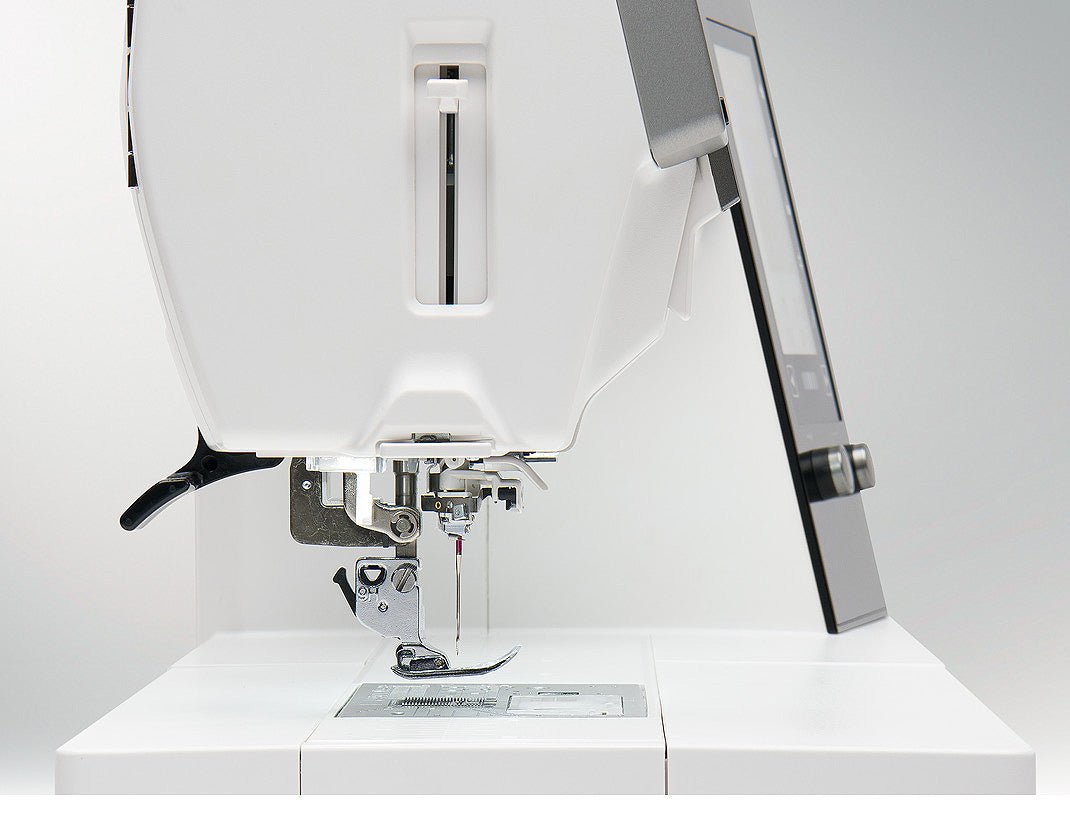 Janome Memory Craft 9480 QCP - Maple Leaf Quilting Company Ltd.