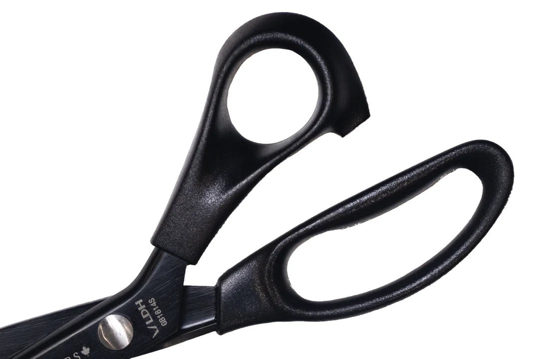 LDH Midnight Edition Lightweight Scalloped Pinking Shears - Maple Leaf Quilting Company Ltd.