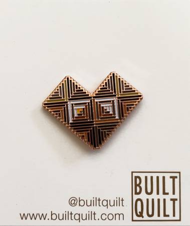 Log Cabin Heart Enamel Pin - Maple Leaf Quilting Company Ltd.