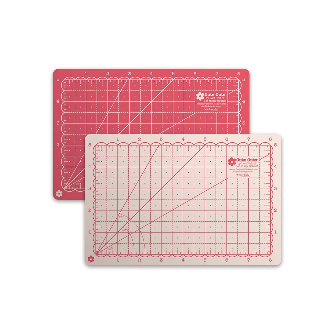 Lori Holt Cute Cuts™ Cutting Mat 5" x 8" Tea Rose and Latte (STCM-48389) - Maple Leaf Quilting Company Ltd.