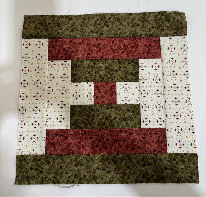Maple Leaf Stitching Academy Beginner FPP - Pineapple, Log Cabin or Courthouse Steps - Maple Leaf Quilting Company Ltd.