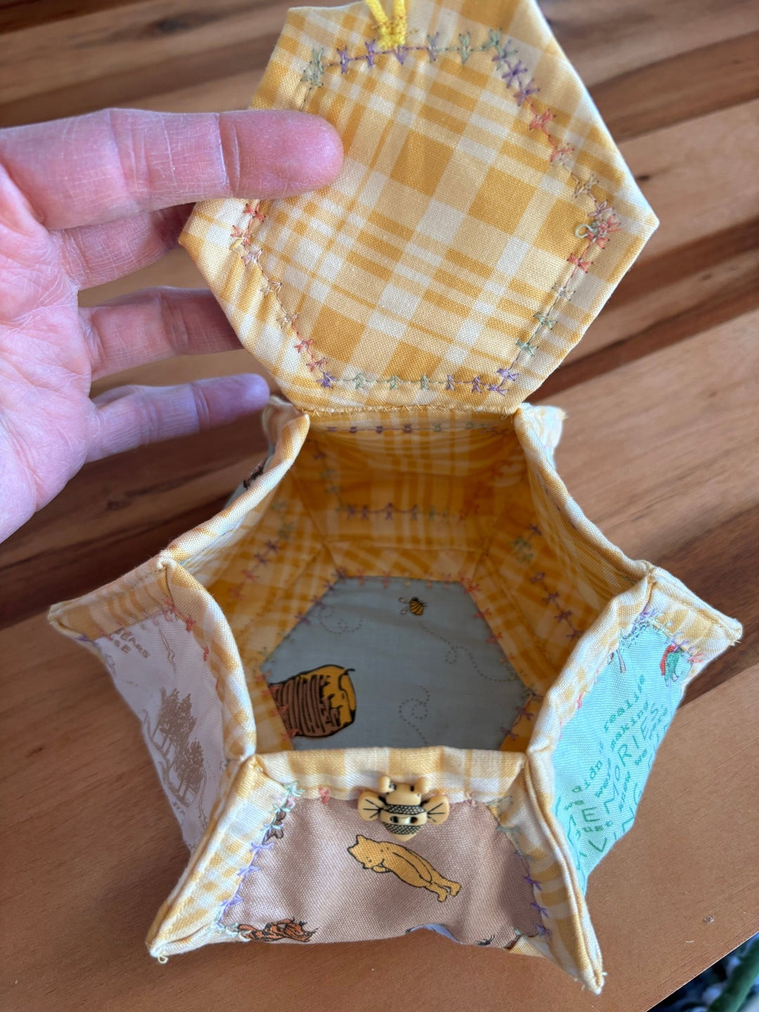 Maple Leaf Stitching Academy Beginner Sewing Class - Blossie Basket with Lid - Maple Leaf Quilting Company Ltd.