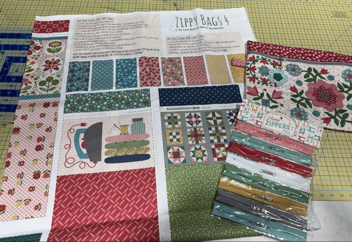 Maple Leaf Stitching Academy Beginner Sewing Class - Lori Holt Zippy Pouch - Maple Leaf Quilting Company Ltd.