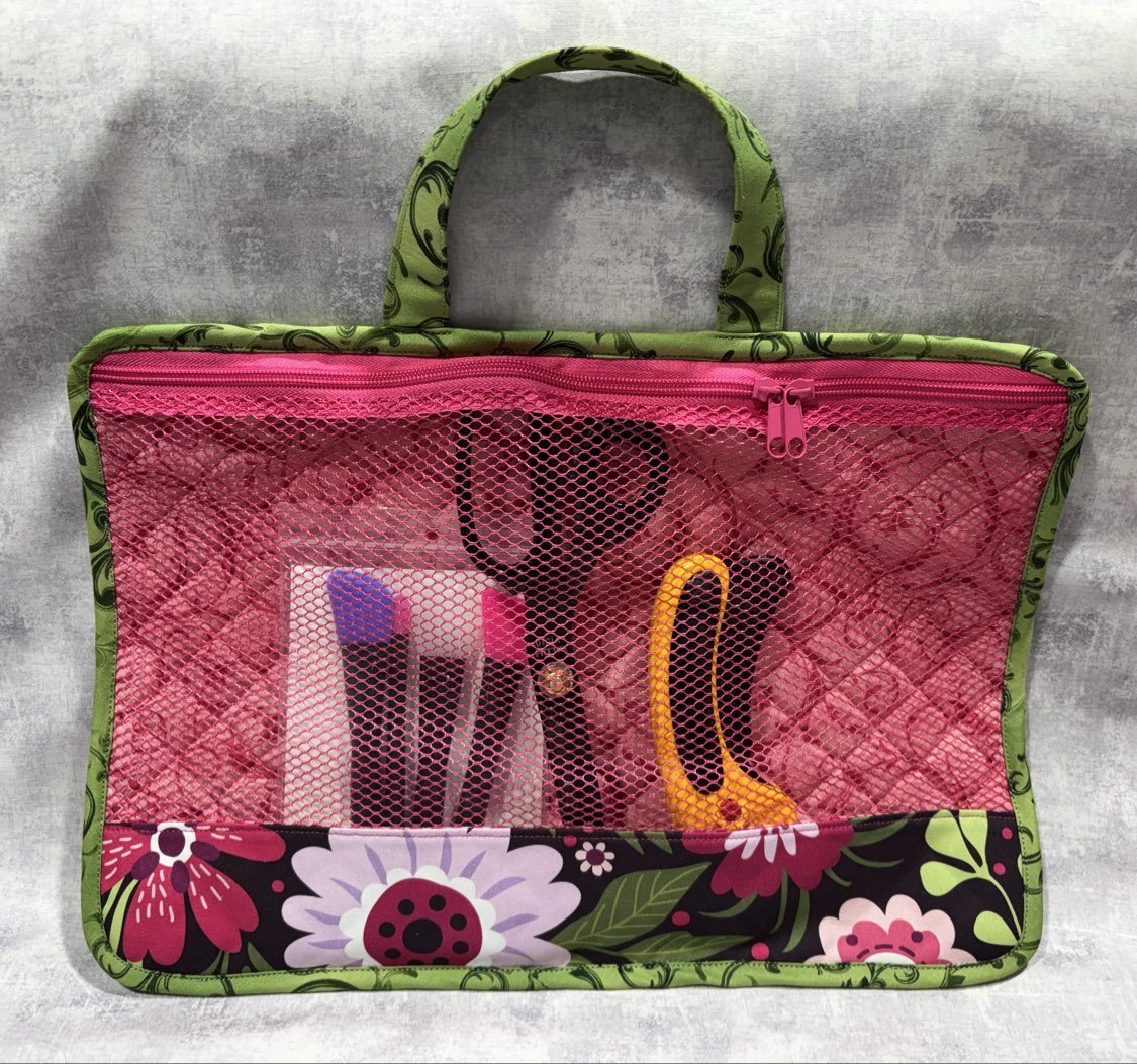 Maple Leaf Stitching Academy Beginner Sewing Class - Project Bag with Handle - Maple Leaf Quilting Company Ltd.