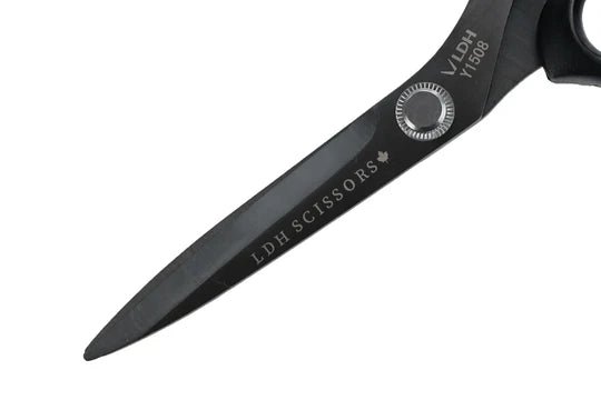 Midnight Edition Lightweight Fabric Scissors - Maple Leaf Quilting Company Ltd.
