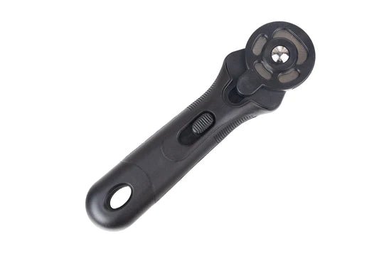 Midnight Edition Rotary Cutter (45mm and 60mm) - Maple Leaf Quilting Company Ltd.