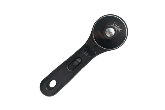 Midnight Edition Rotary Cutter (45mm and 60mm) - Maple Leaf Quilting Company Ltd.