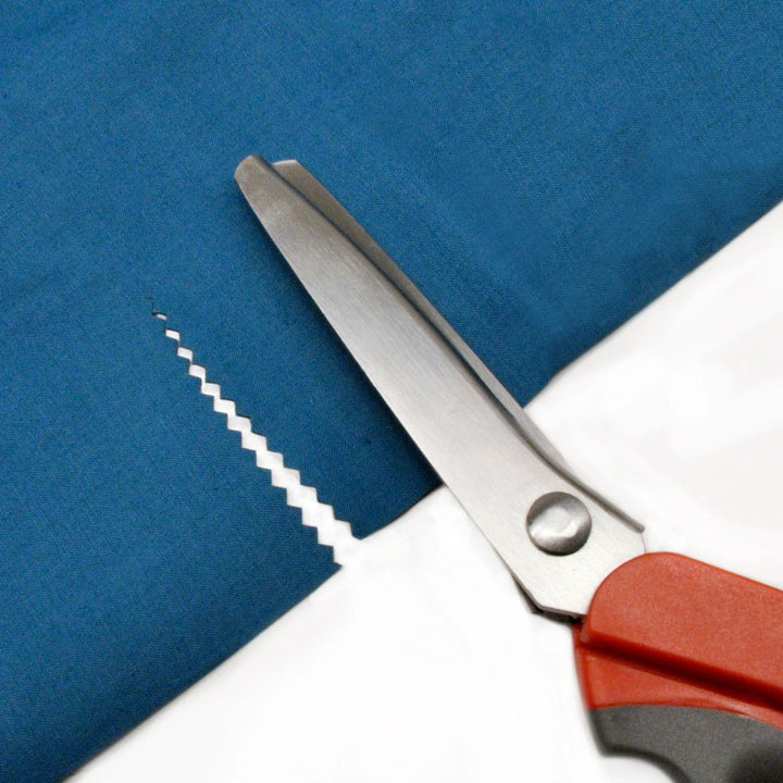 Pinking Shears (39990) - Maple Leaf Quilting Company Ltd.