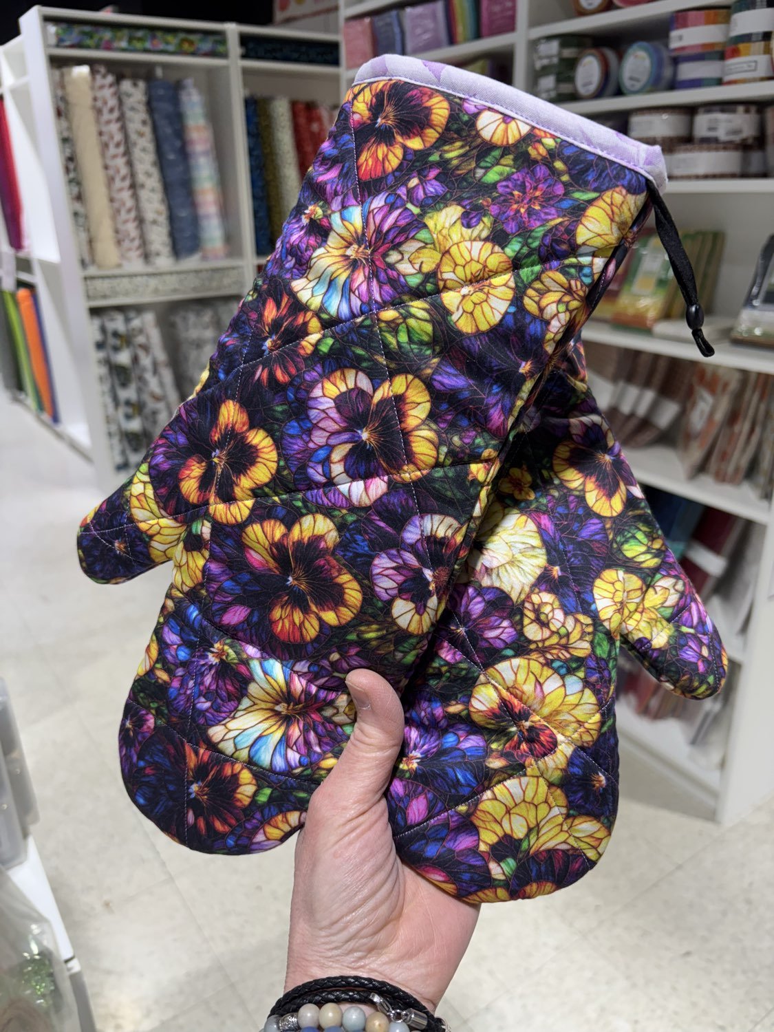 Spring Oven Mitt Kit - (Makes 2 Mitts) - Maple Leaf Quilting Company Ltd.