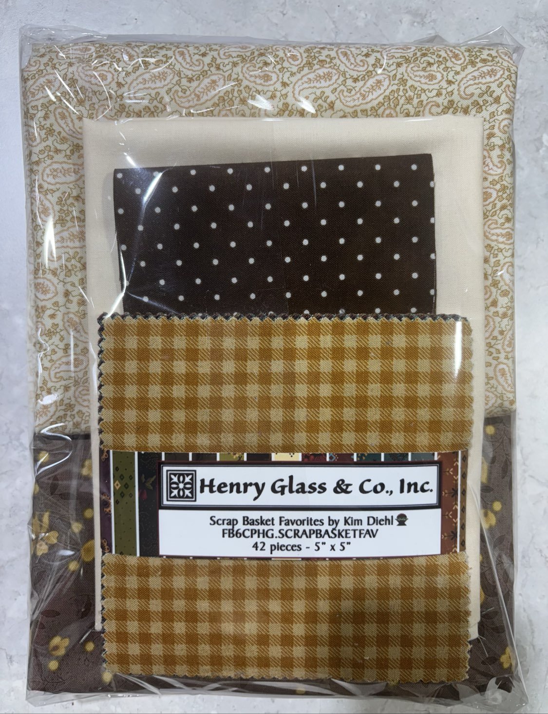 Turkey Trot Table Runner Kit - Maple Leaf Quilting Company Ltd.