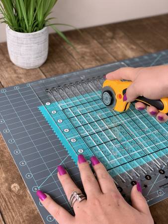 Creative Grids Cutting Mat 24in x 36in *ADDITIONAL SHIPPING CHARGES - Maple Leaf Quilting Company Ltd.