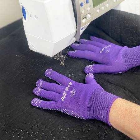 Gypsy Quilter Hold Steady Machine Gloves One Size (TGQ032) - Maple Leaf Quilting Company Ltd.