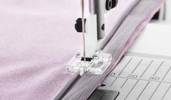 Husqvarna Viking Invisible Zipper Foot Clear (1 - 9) - Maple Leaf Quilting Company Ltd.