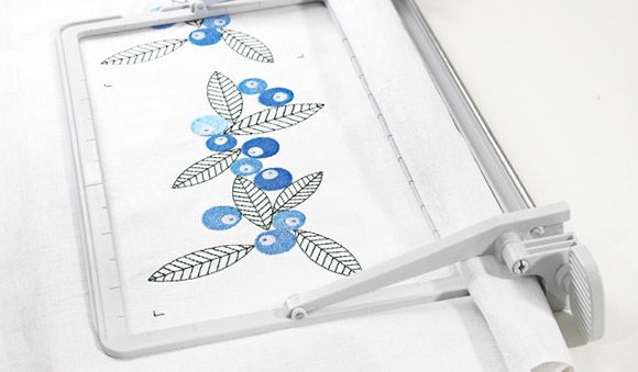 Husqvarna Viking Mega Endless Hoop 260x150 - Maple Leaf Quilting Company Ltd.