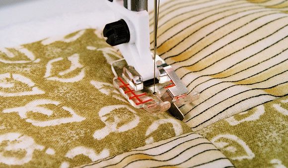 Husqvarna Viking STITCH - IN - DITCH FOOT CLEAR (5 - 9) - HV - Maple Leaf Quilting Company Ltd.