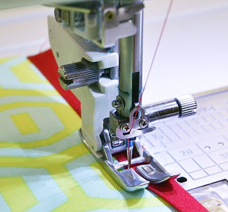 Janome AcuFeed Flex Zipper Foot ED (single) (9mm) - Maple Leaf Quilting Company Ltd.